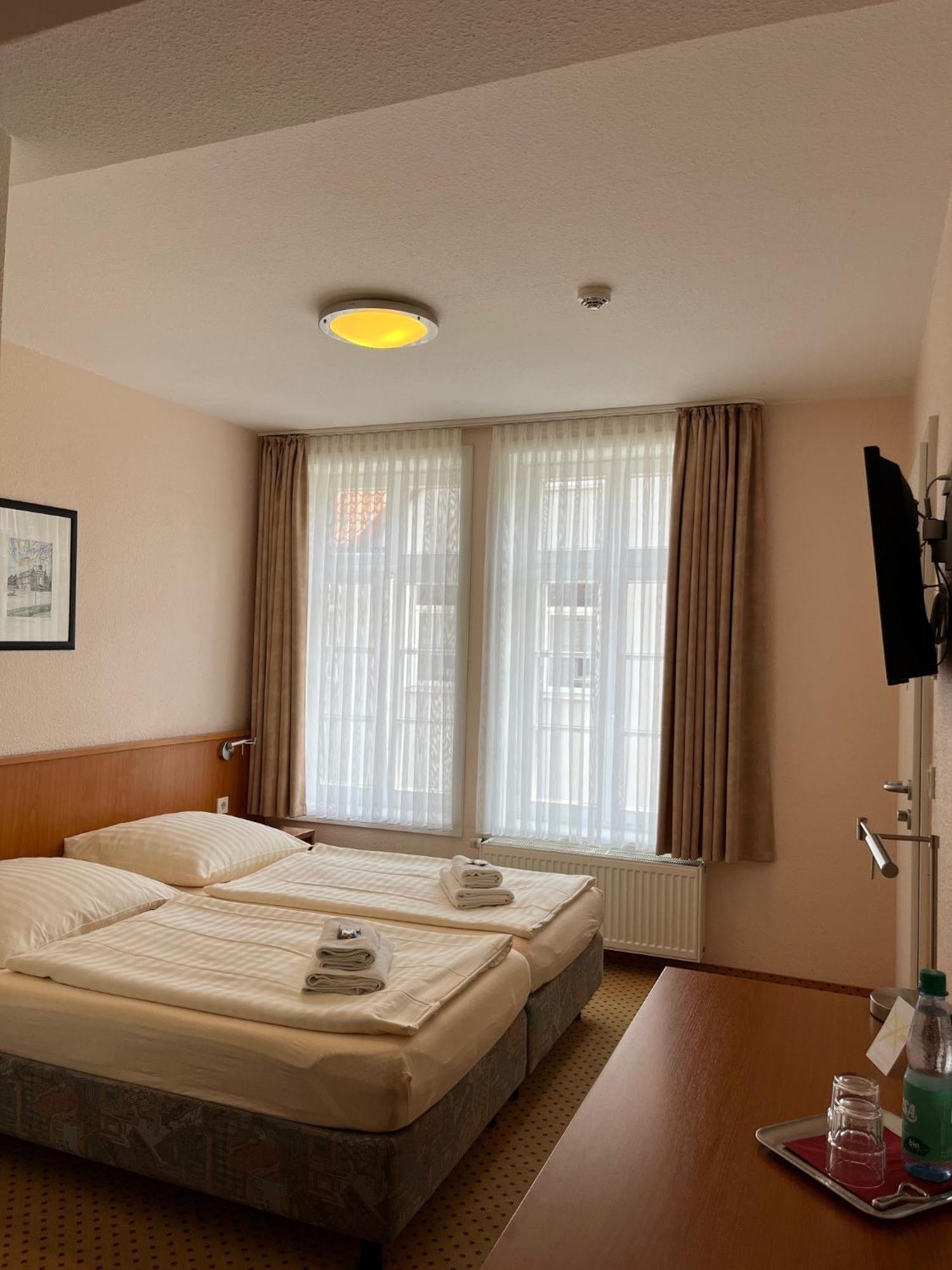 Hotel Brauhaus Bueckeburg Ngoại thất bức ảnh